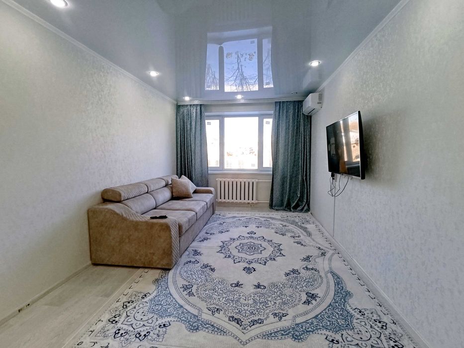 2 комнатная квартира в 4 мкр