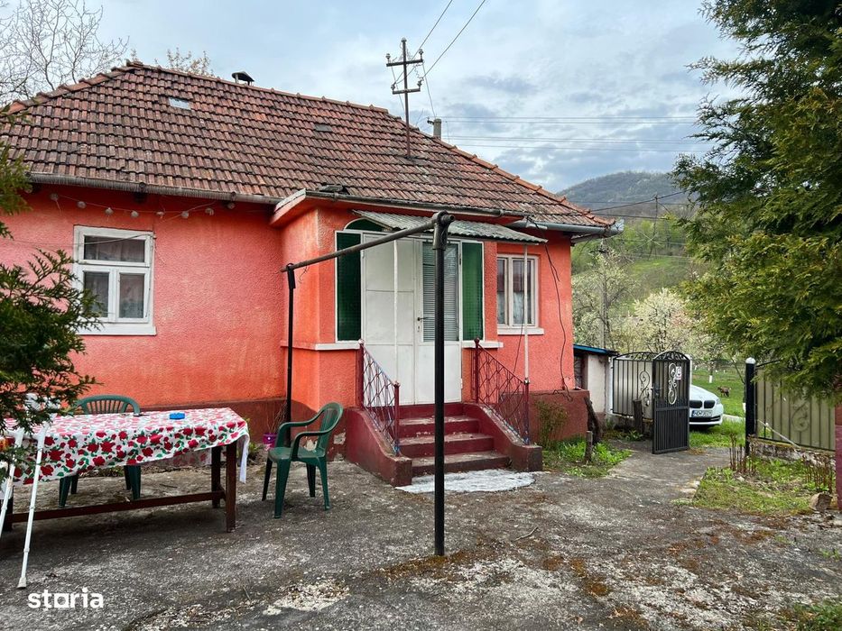 Casa de vanzare, zona Certej