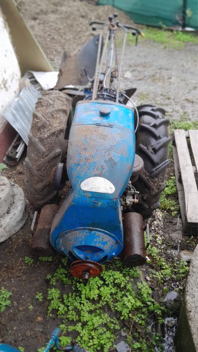 Vand motocultor staub, pret negociabil