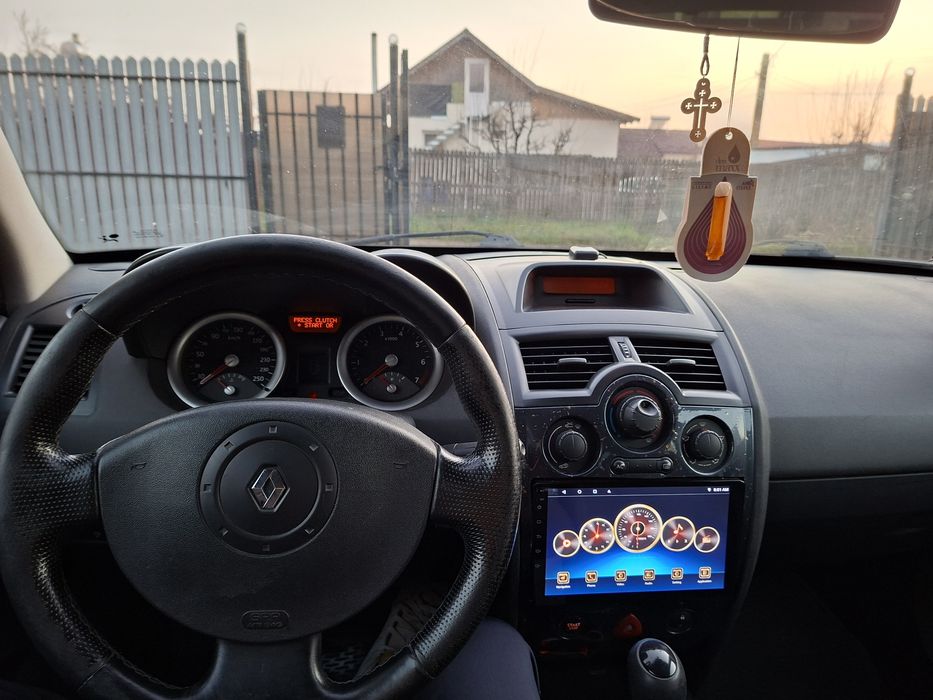 Vând Renault Megane 1,6 16v+ GPL