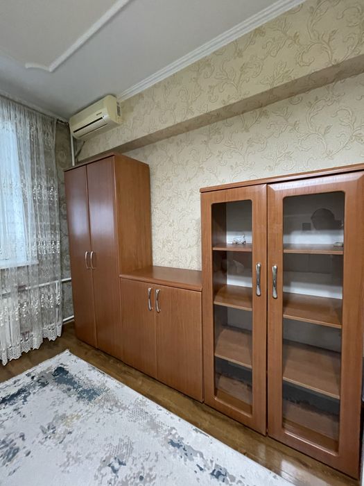 Стенка-шкаф для одежды и посуды