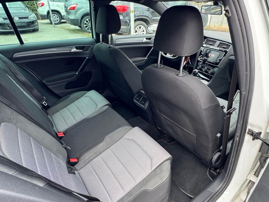 VW Golf 7 2016г 1,6TDI