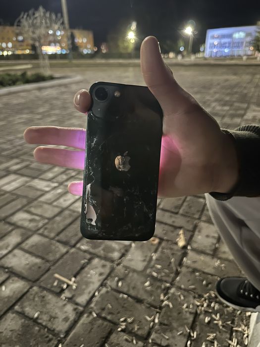Продам Айфон 13 торг