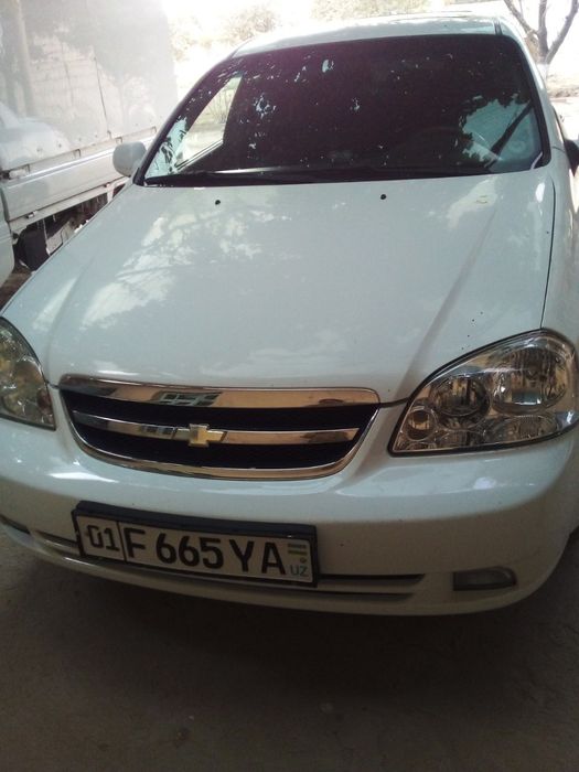 Lasetti 1.8 yili 2010