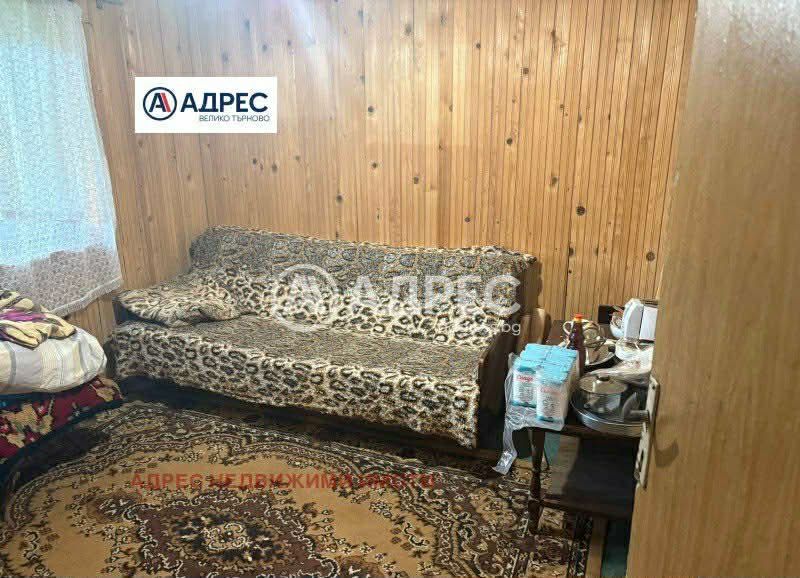 Продава се двоетажна къща в село Хотница