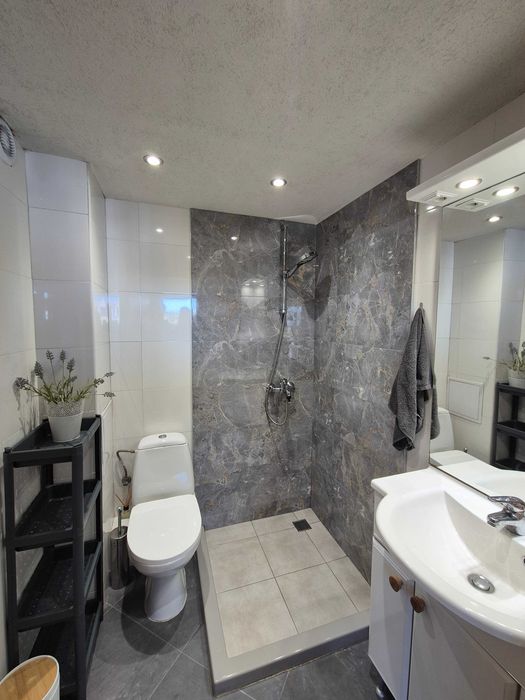 Дава се под наем Двустаен апартамент в София, Лозенец - 79 кв.м за 750 € - Снимка #4
