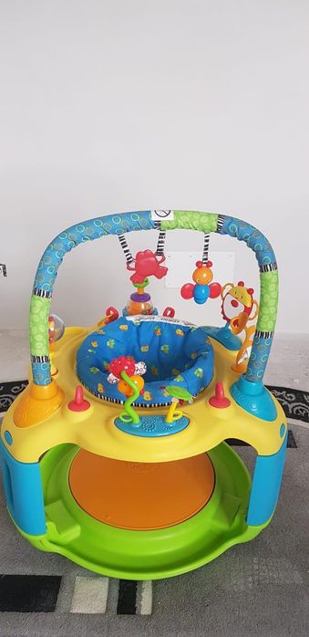 Centru de activități / Jumper pentru bebeluși