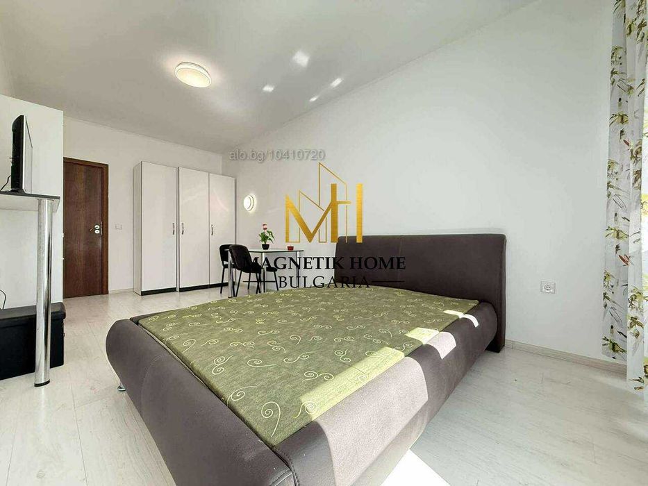 Дава се под наем Тристаен апартамент в Бургас, Център - 95 кв.м за 765 € - Снимка #7