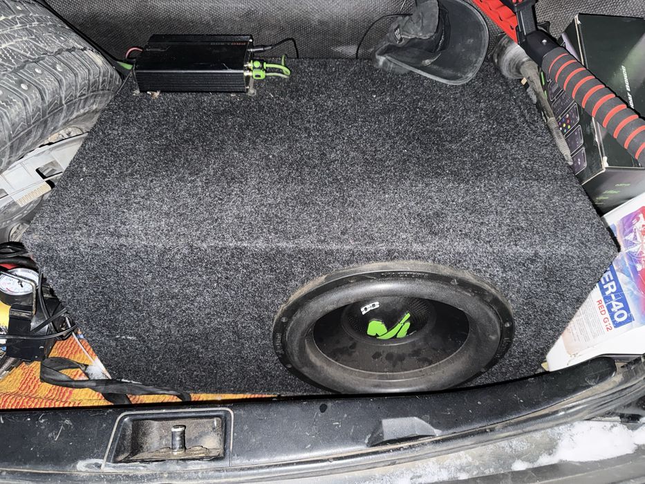 Продам саб в хорошом состояние