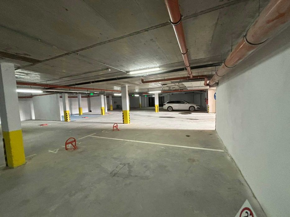 Подземни паркоместа продажба или за под наем Sunset Green Residence, Гребна База, Пловдив