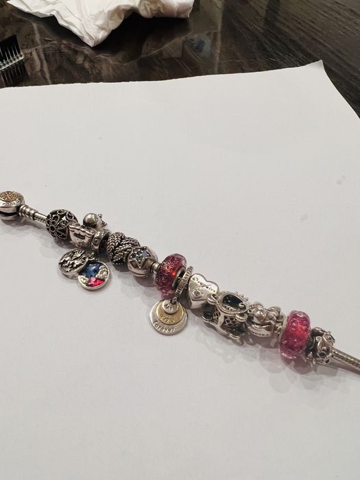 Оригинална Гривна Пандора с талисмани