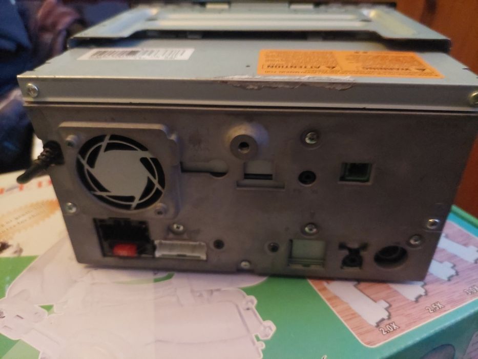 Radio cd  pioneer. Se vinde cum e in poze
