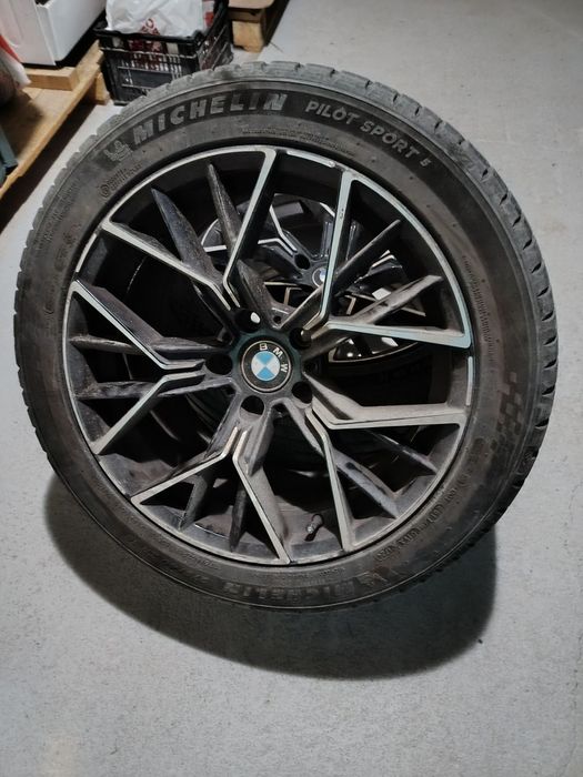 Джанти с гуми за BMW 18 ц. Спорт пакет