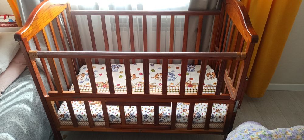 Продам Манеж б/у