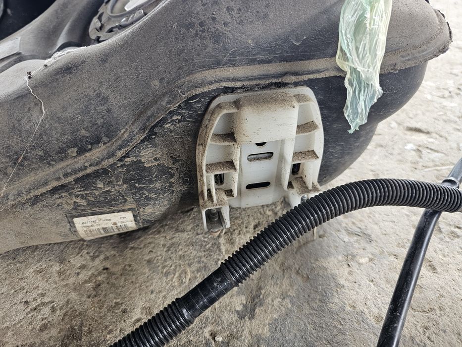 Резервоар за бмв ф20 ф30 ф31 ф32 ф36 ф80 ф82 бензинов