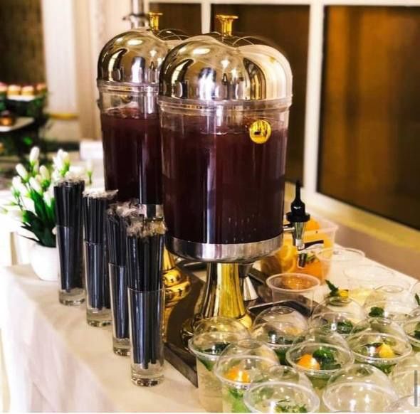 Furshet kofe brek koktelniy stol keytring shvedskiy stol