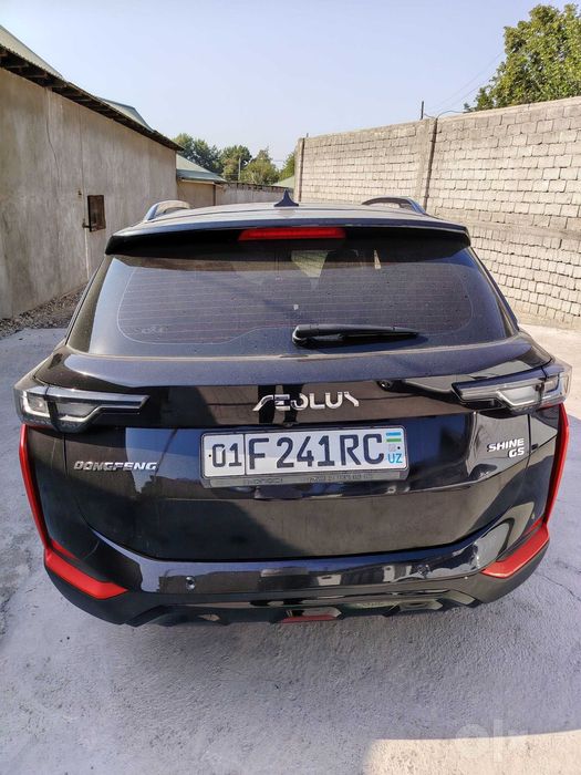 Dongfeng Shain GS yengil avtomashina sotiladi