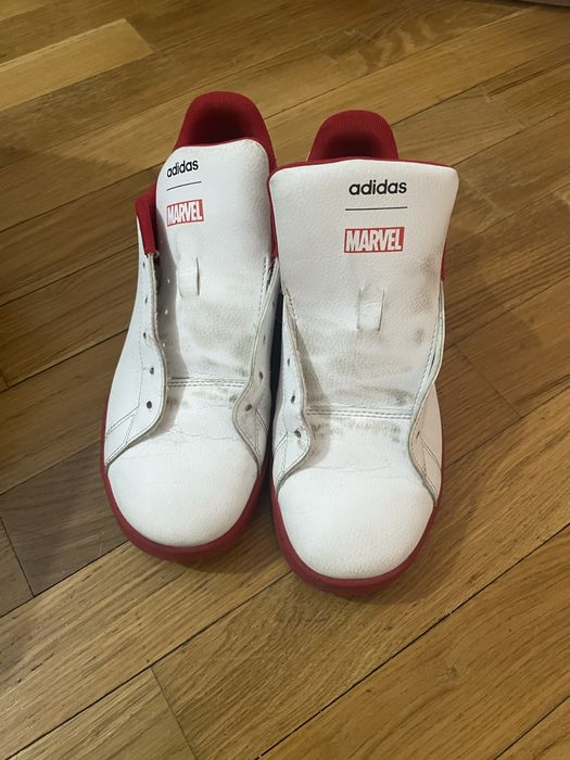Кроссовки adidas