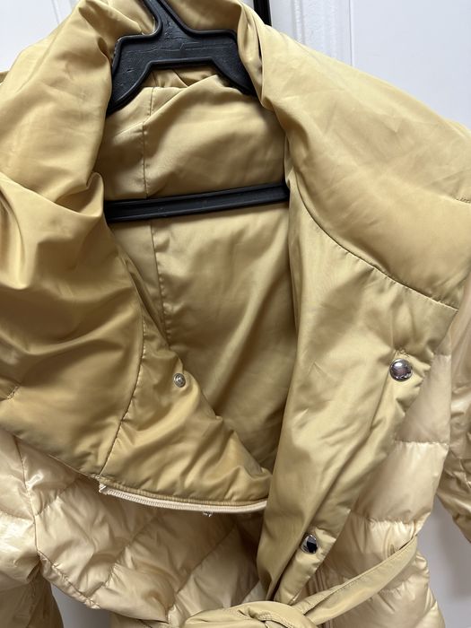 Продам куртку 4000