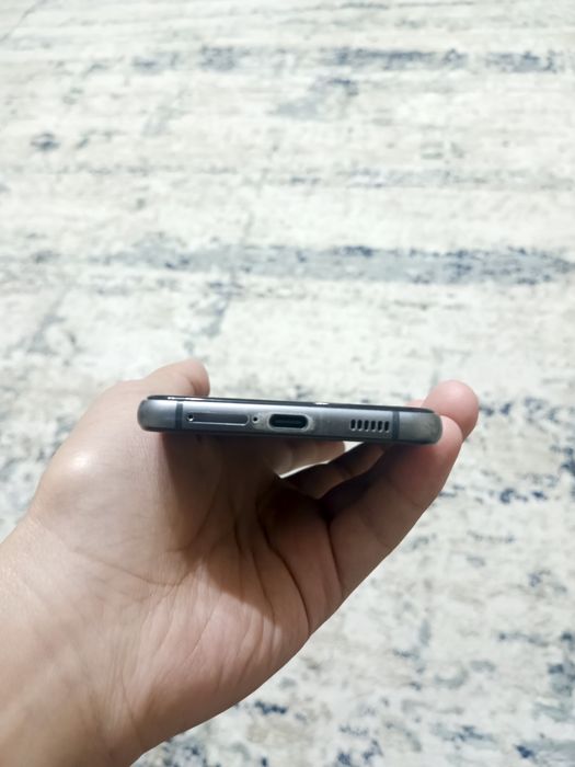 Samsung s21 fe продам