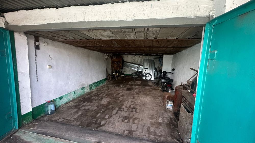 Дом Северо-западный с баней и бассейном Обмен