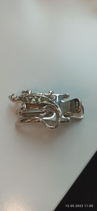 Заколка с камнями