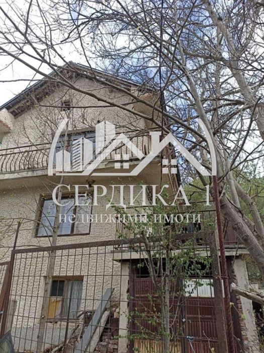 Къща в Перник, област-с.Пещера