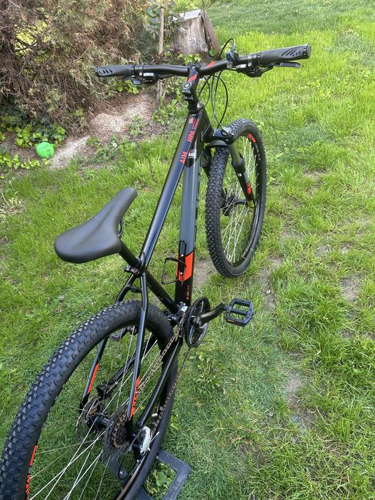 Cube Aim 27.5 цола S/M 3x8 Asera