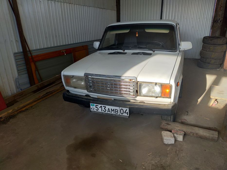 Продам ВАЗ 2107 инжектор