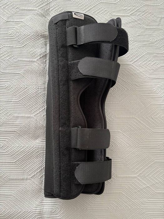 Бандаж на колено