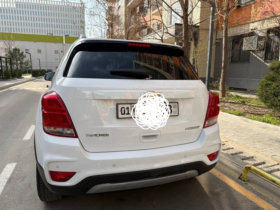 Автомобиль Tracker 1