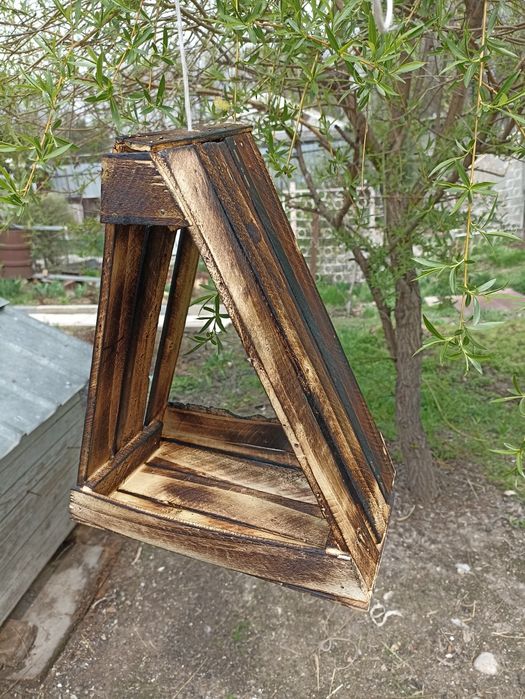 Кормушка для птиц