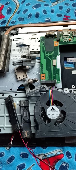 Piese laptop Asus X52F