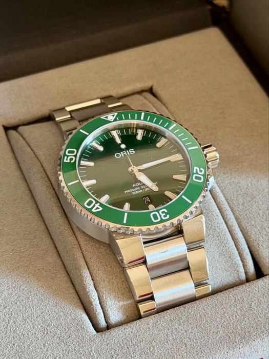 Ceas Oris Aquis Date | 43,5mm | 2022 | Mecanism Sellita 200 | Original