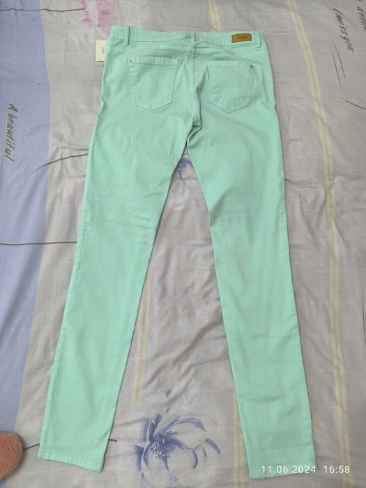 Продаю новые джинсы ZARA