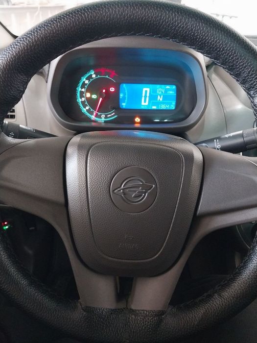 Moshina srochna sotiladi