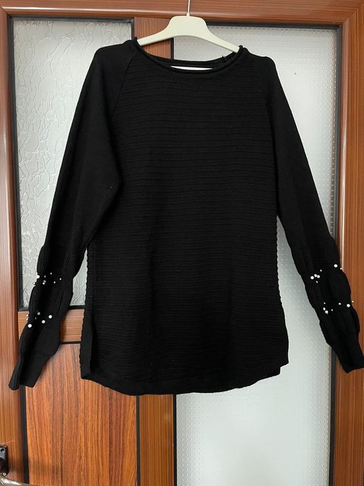 Pulover marimea XS-S