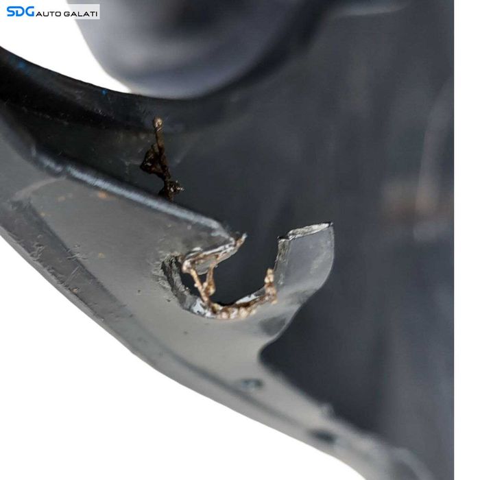 Bara Spoiler Fata Mazda 6 2002 - 2008 (Prezinta Mici Defecte Imperfectiuni) Culoare Negru [LC3052]