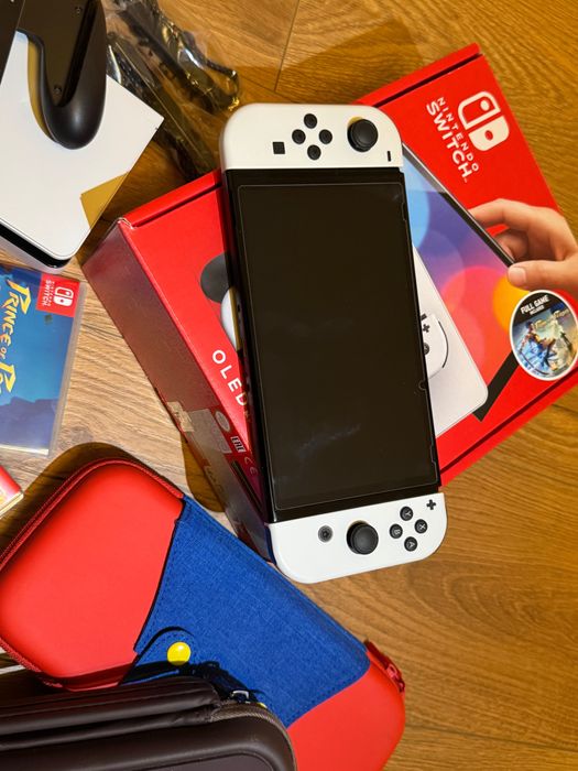 Consolă Nintendo Switch Oled
