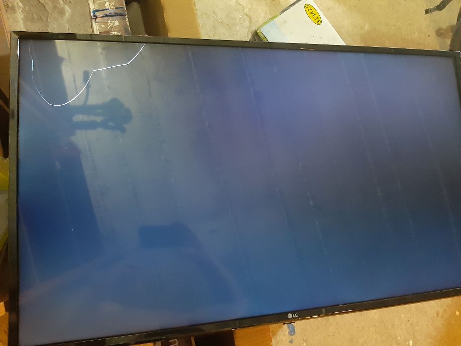 Vand PTR PIESE Tv televizor LG nou nout,diagonala 108 cm nu samsung,nu