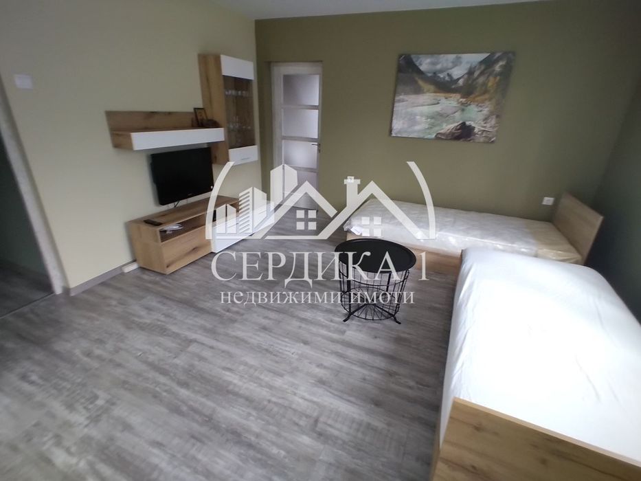 Продава се Къща в с. Самораново, Област Кюстендил - 240 кв.м за 833 €/кв.м - Снимка #2