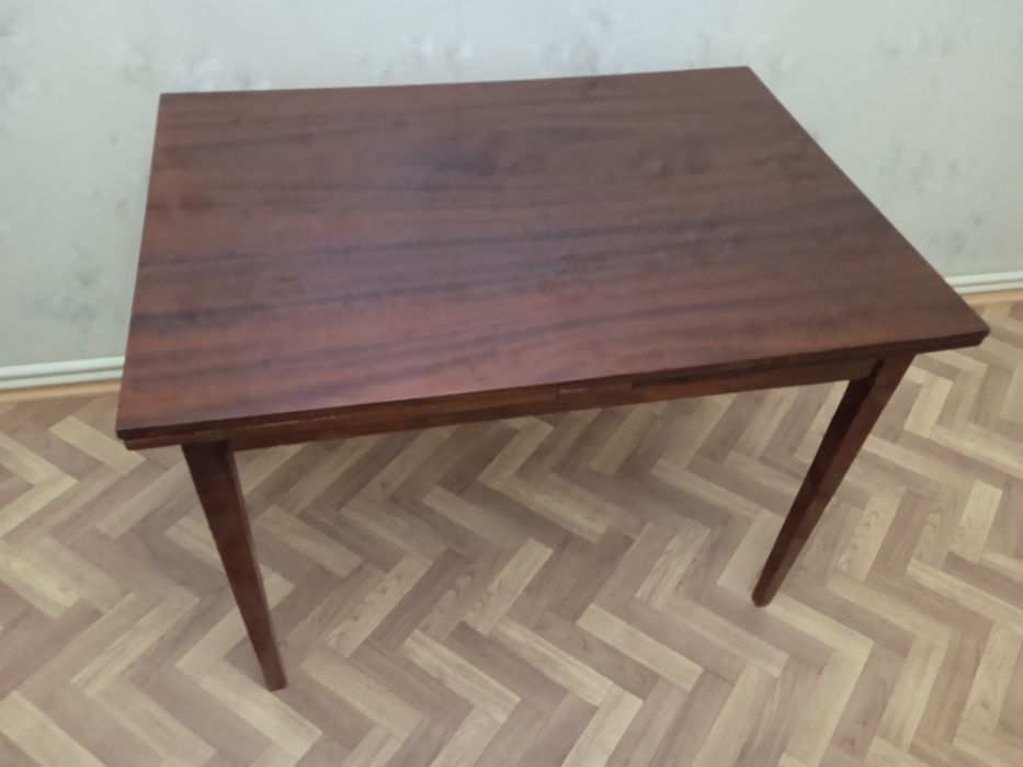 Стол б/у отличное состояние