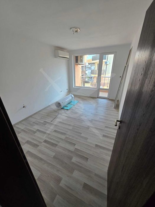 Продава се Тристаен апартамент в Несебър - 94 кв.м за 1043 €/кв.м - Снимка #8