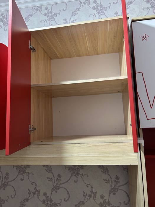 Двухэтажный кровать