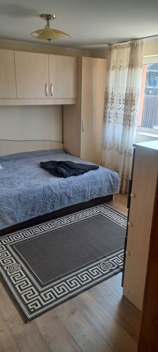 Închiriez casa in car Glodeni Pucioasa complet utilata