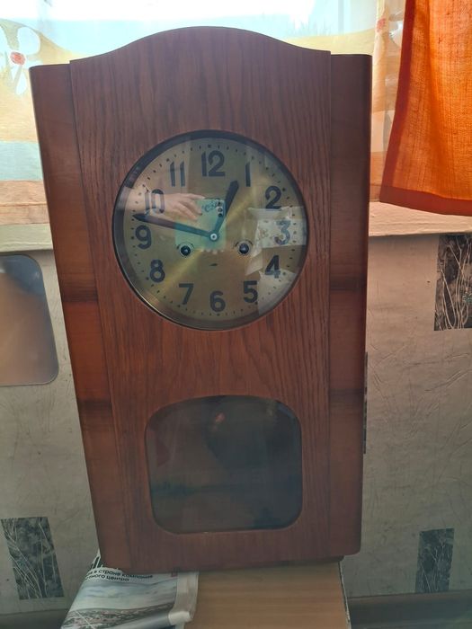 Продам часы с боем.