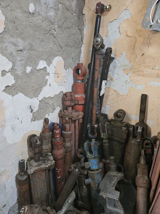 Гидроцилиндры разные