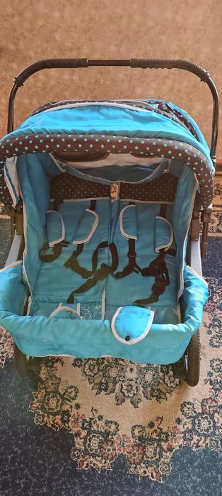 Продам коляску для двойняшки.