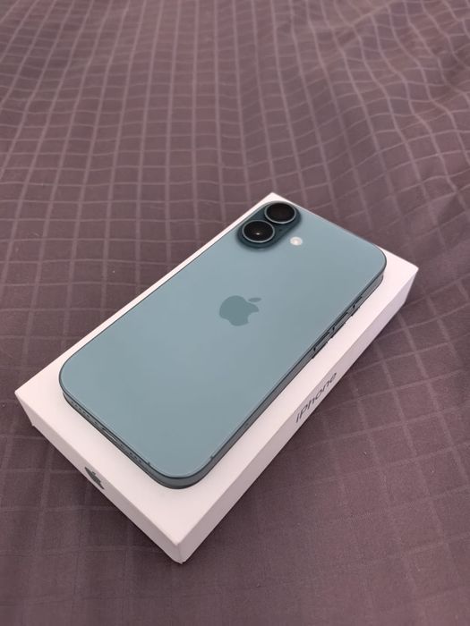 Iphone 16 de 256 gb.