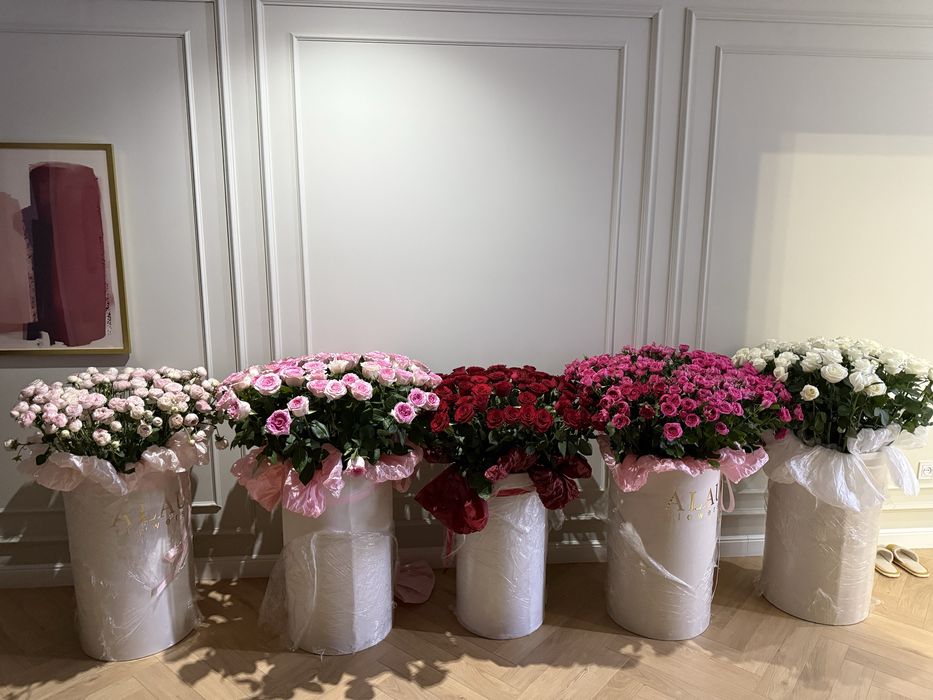 Цветы розы,кустовые,пионовидные розы